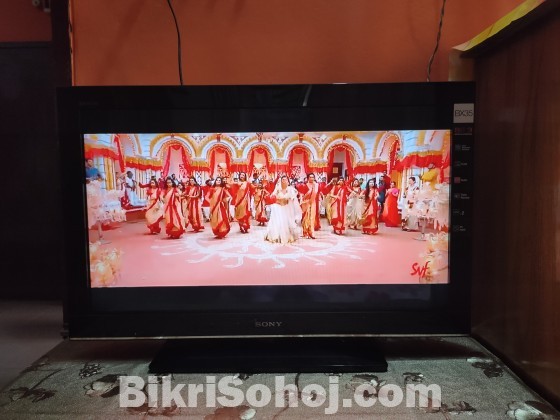 Sony Bravia 32 inchi LCD TV